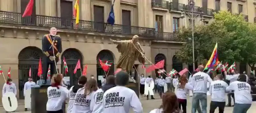 4rZqZ7a.jpg