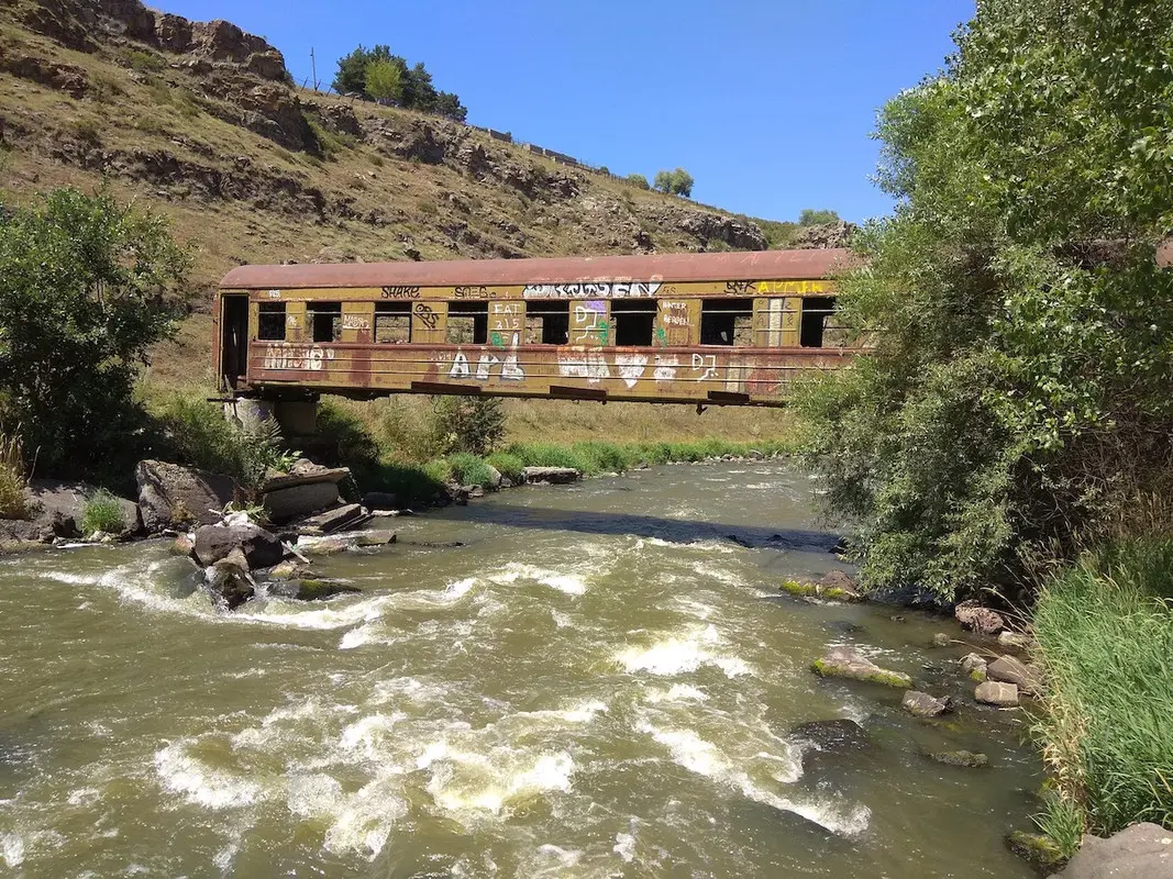 vagon-tren-puente-15.jpg