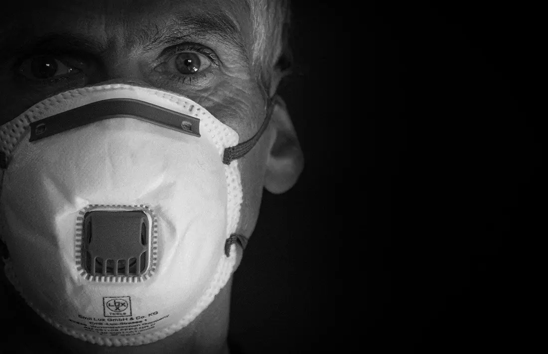 mask-4934337-1280-1.jpg