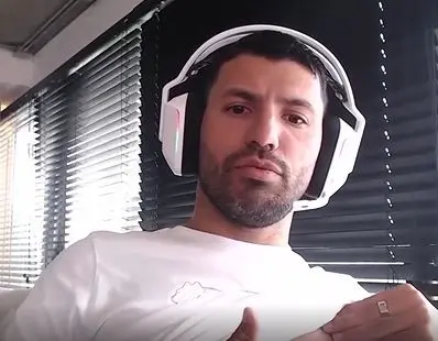 Aguero-100.jpg