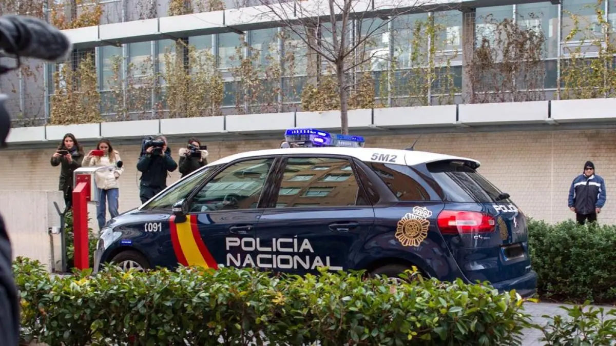 www.lavanguardia.com
