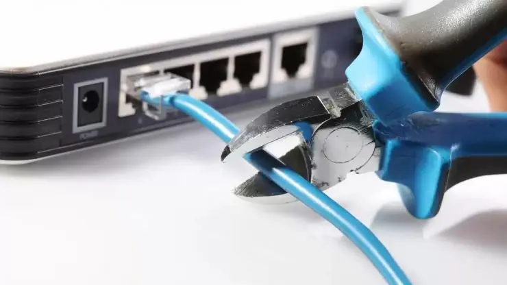 Cortar conexion internet 740x416 0