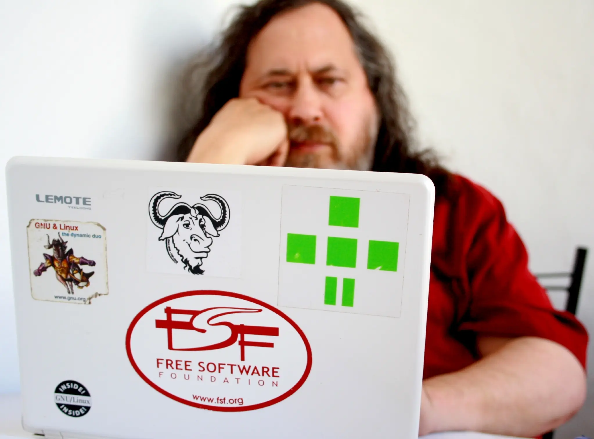 GNU_and_Stallman_2012.JPG