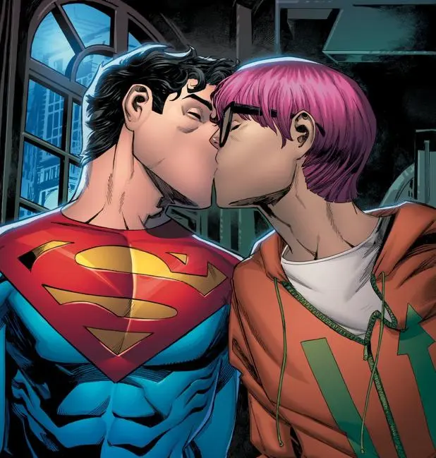 superman-k-XLG-U403077778619-JEG-620x649-abc.jpg