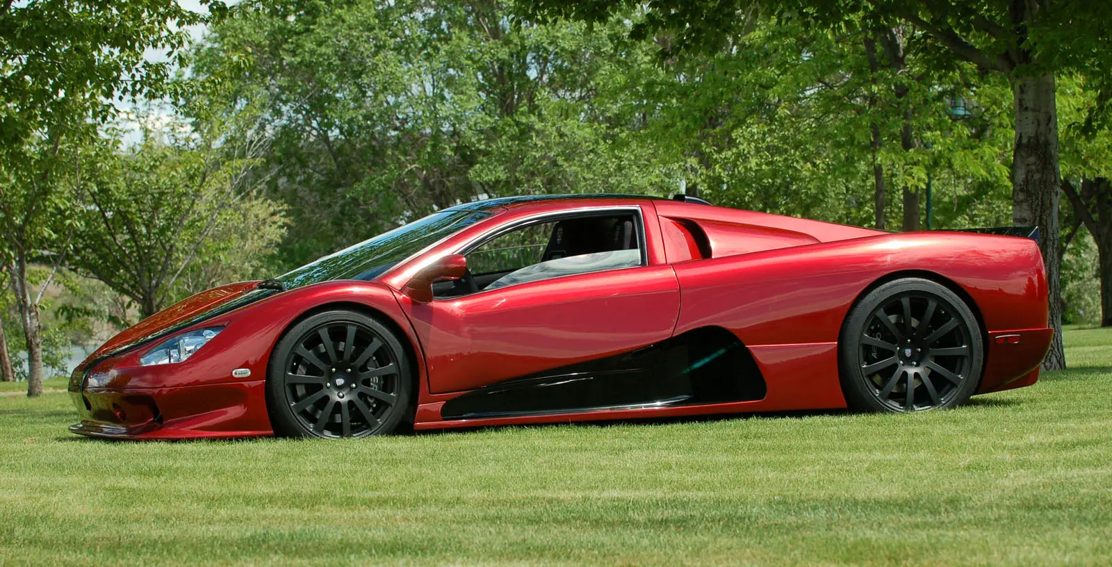 ssc-ultimate-aero-2008.jpg