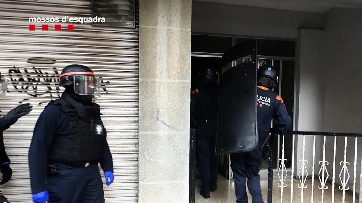 www.lavanguardia.com