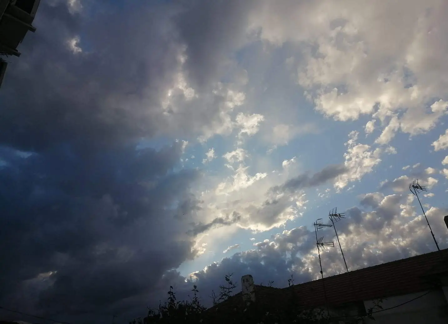 www.diariodehuelva.es