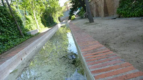 2459274458_5406ccca60.jpg