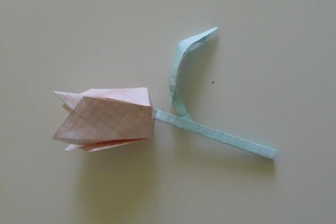 prison_break_origami_tulip_by_ivince.jpg