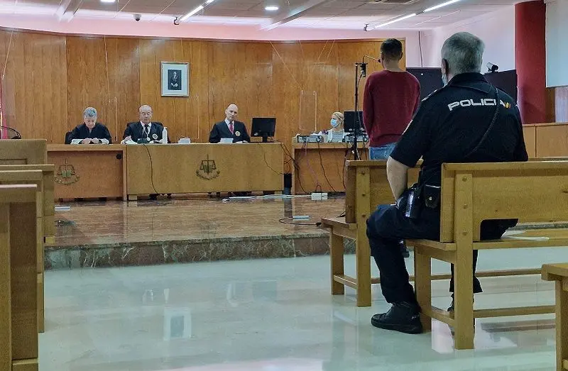 elpueblodeceuta.es