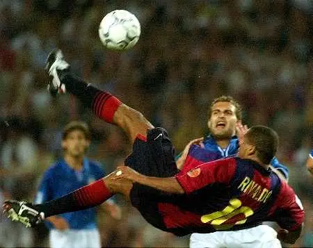 rivaldo_chilena.jpg