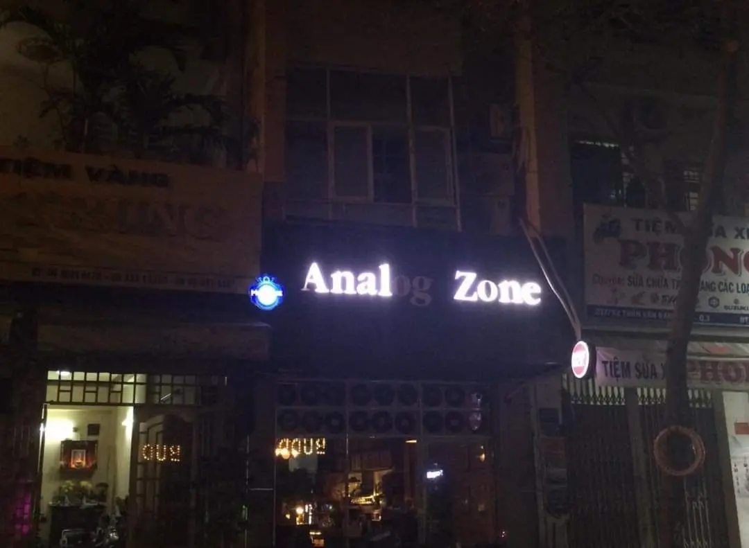 AdbRWgn.jpg
