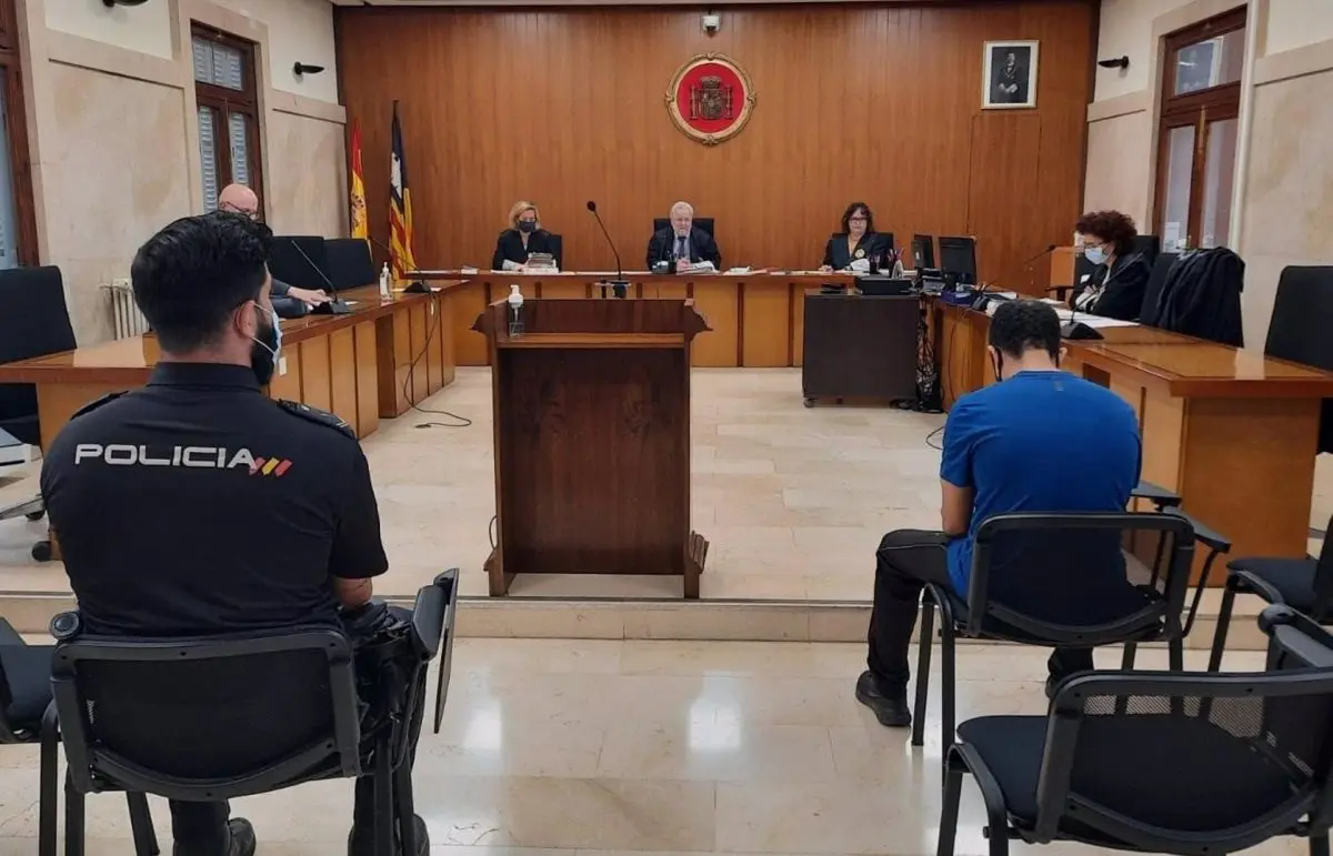 www.cronicabalear.es