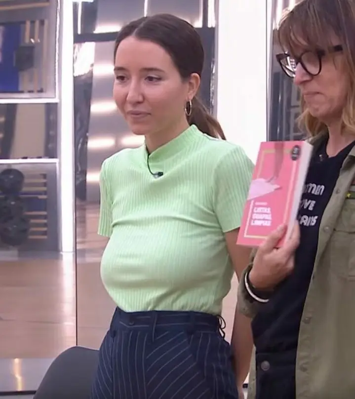 wQeASXX.jpg