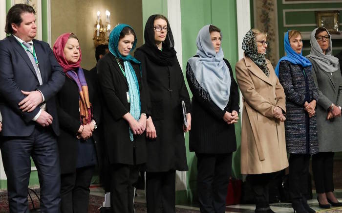 ministras-Suecia-con-velo-en-Iran-2017-b.jpg